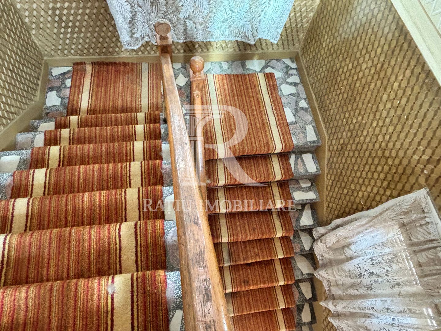 Casă cu etaj în Salonta | 996 mp | Grădină & livadă - Poză 4