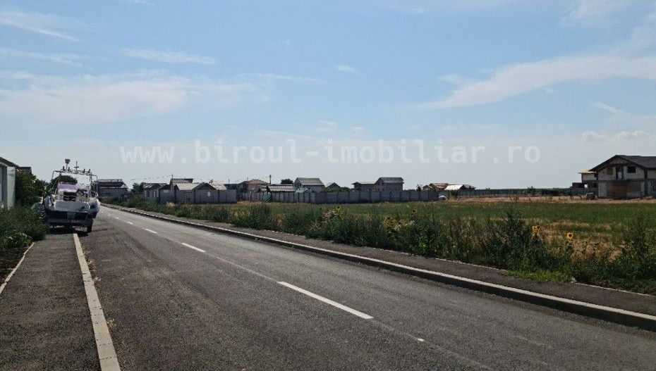 Vânzare Teren Intravilan pentru Casă/Vilă cu Toate Utilitățile, Stradă Asfaltata - Poză 2