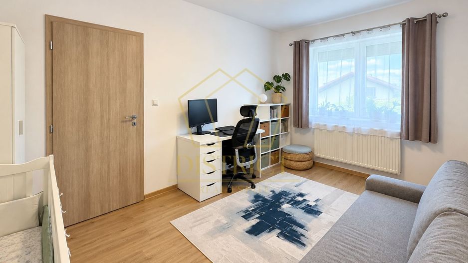 Apartament Superb cu 3 camere mobilat | terasa de 12 mp | Giroc | asfalt. - Poză 10