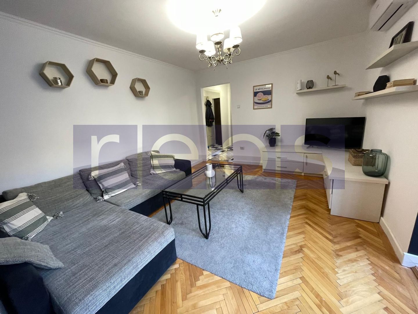 VANZARE APARTAMENT 2 CAMERE METROU PIATA ROMANA ULTRACENTRAL 40MP INVESTITIE - Poză 3