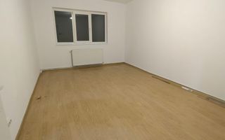 Garsonieră decomandată renovată recent 31 M² zona Lenin - Poză 5