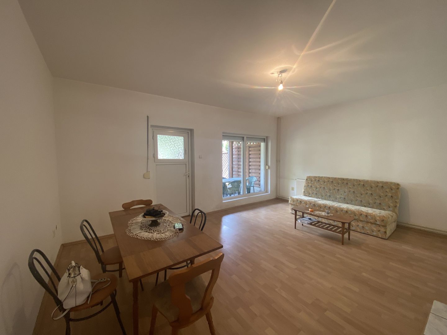 Casa de vânzare/închiriere zona Lunei - Poză 24