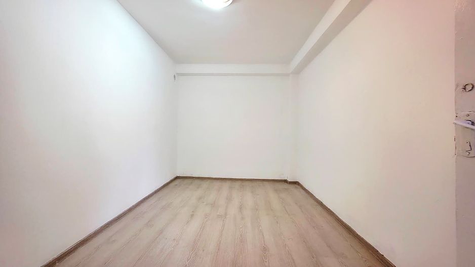 Oportunitate Unică: Casă cu 4 Camere, Curte Generoasă și Îmbunătățiri - Poză 7