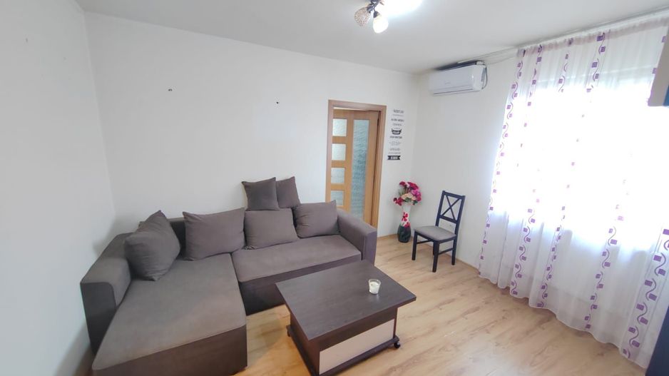 Titan Metrou 1 Decembrie - Poză 2