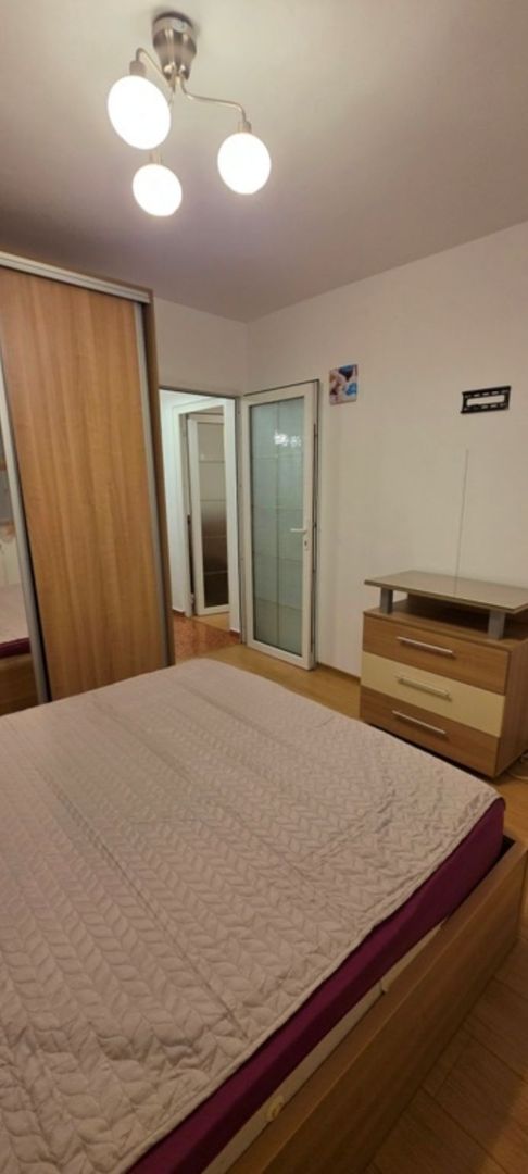 AP. 3 CAMERE 1 MAI, MASINA SAPALAT VASE, BLOC REABILITAT, LIBER - Poză 4