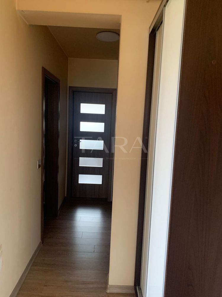 Apartament 3 camere complet mobilat, parcare inclusă, gata de mutare. - Poză 5
