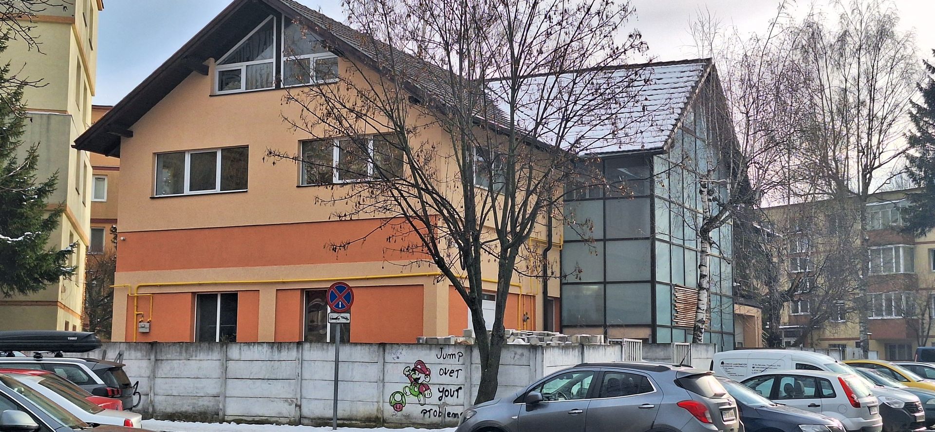 Centrul Civic, cladire individuala 500mp utili, pretabil clinica medicala - Poză 1