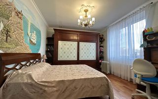 Casă în Buiucani, de vânzare, cu suprafața de 338m2. Pe teren de 14 ari. - Poză 17