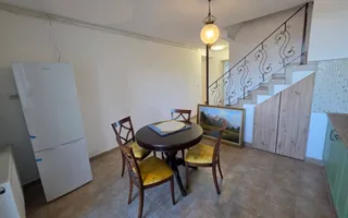 Apartament 5 camere, renovat, 68 mp utili + mansarda 52 mp,  Cetate - Poză 11