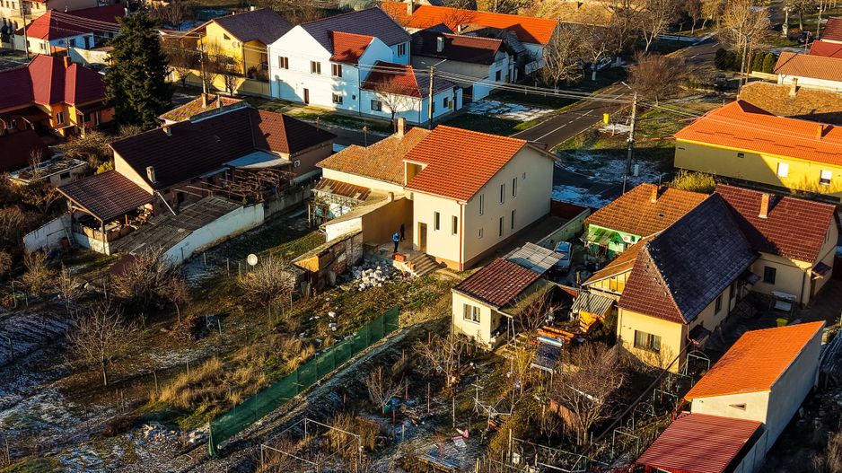 Casă nouă cu etaj semifinalizată, zonă liniștită în Aradul Nou - Poză 11