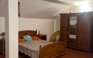 Vila S+P+1+M Lapus, str Paunitei - Poză 9