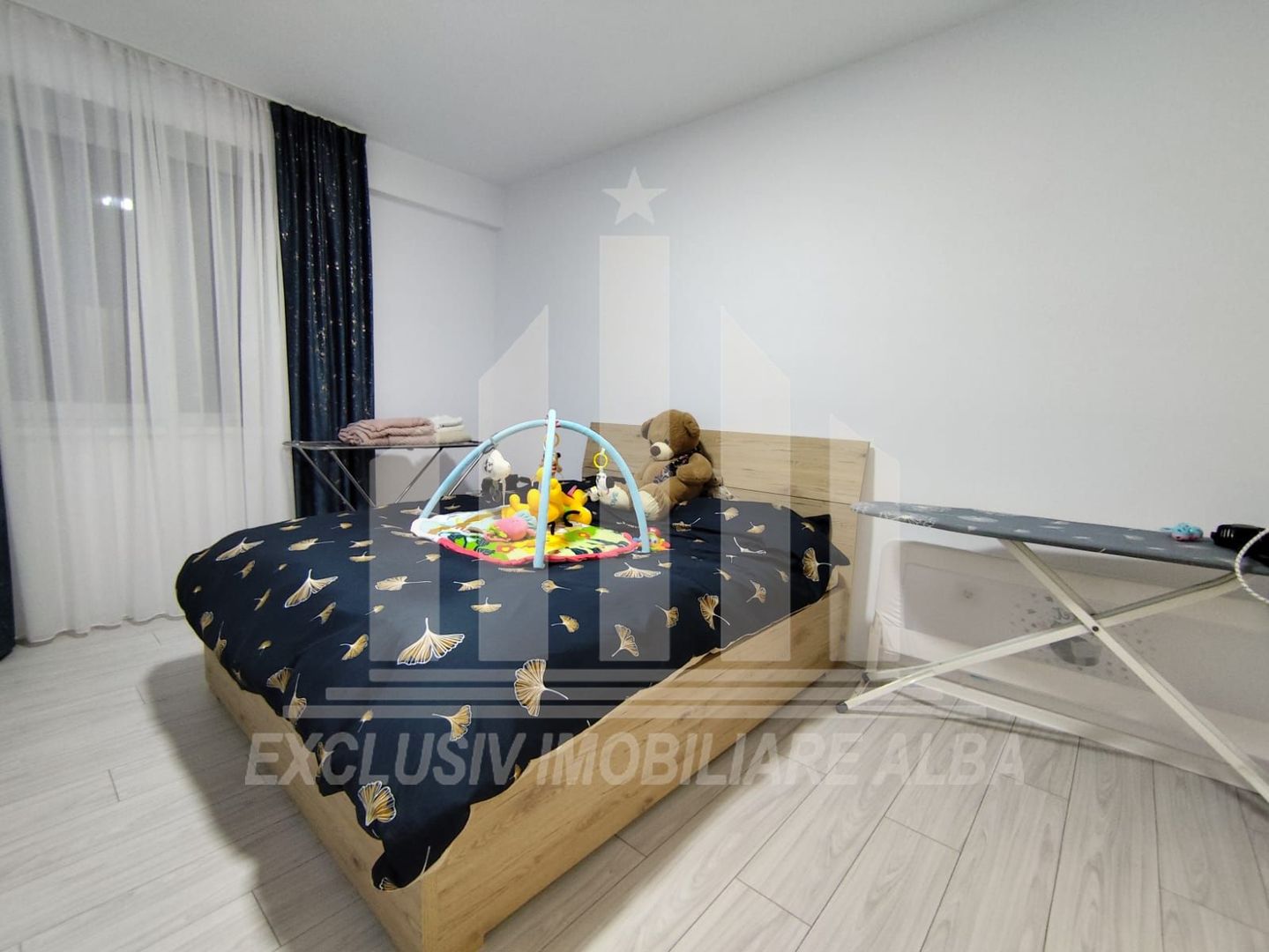 Apartament cu 3 camere cu scara interioara, Arex - Poză 6