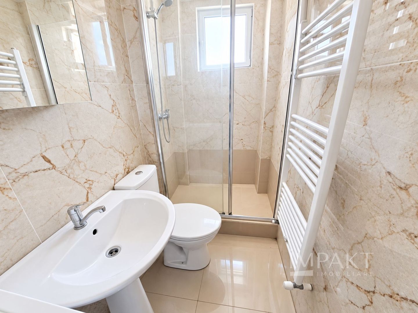 Apartament cu 2 camere in Gheorgheni- Ideal ca si investitie-- - Poză 4