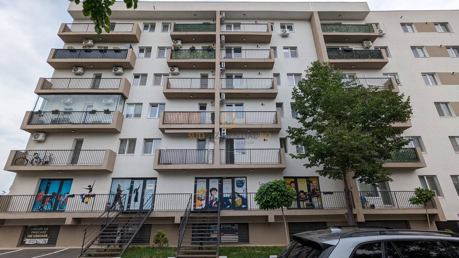 Spatiu comercial stradal, 182 mp, vitrina 11.5 ml, Grand Arena Mall - Poză 5