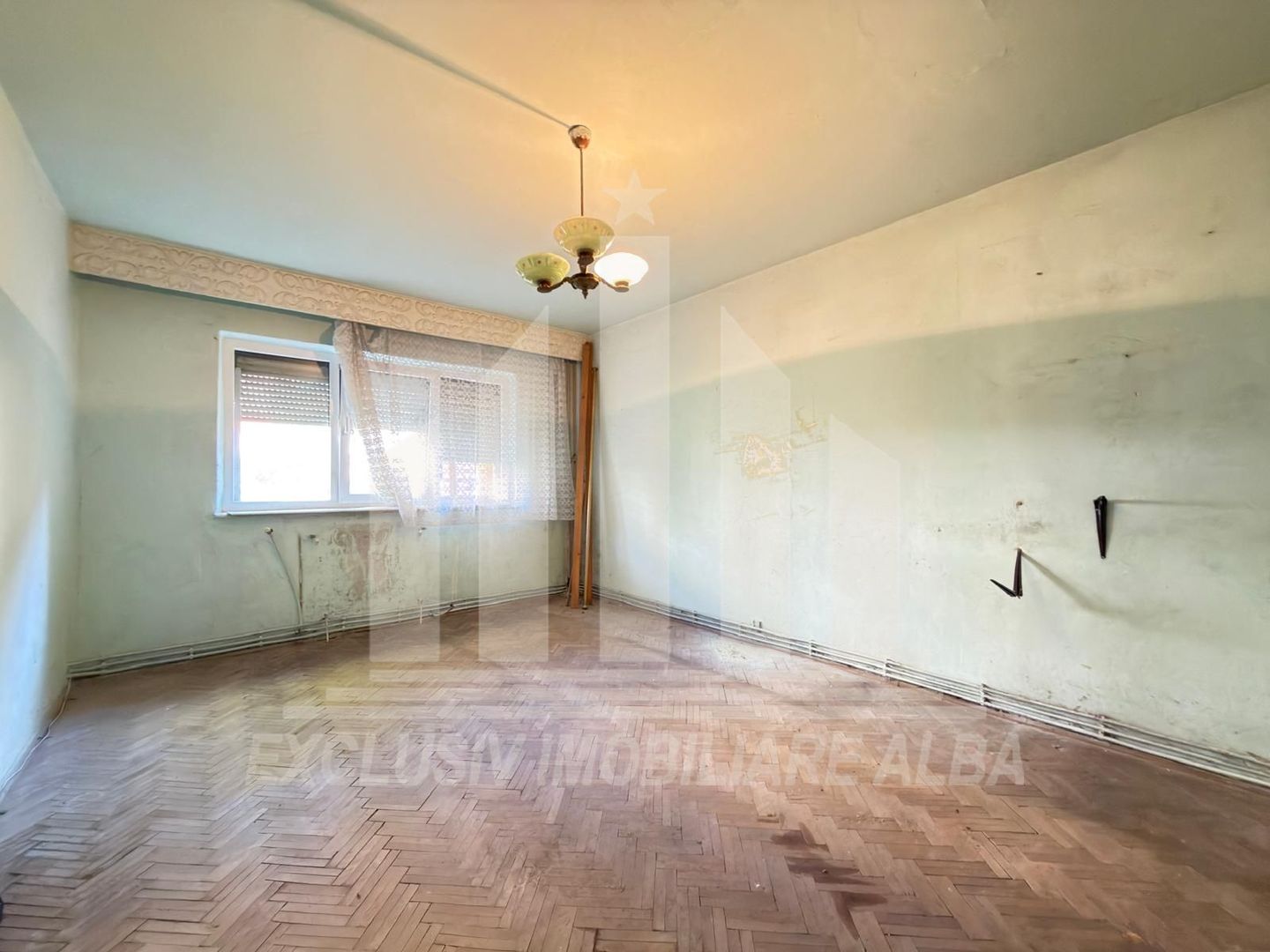 Apartament 2 camere | 50 mp | De renovat | Cetate-Mercur - Poză 1