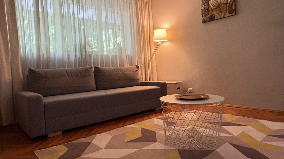 APARTAMENT METROU DRISTOR / PARTER INALT - Poză 1