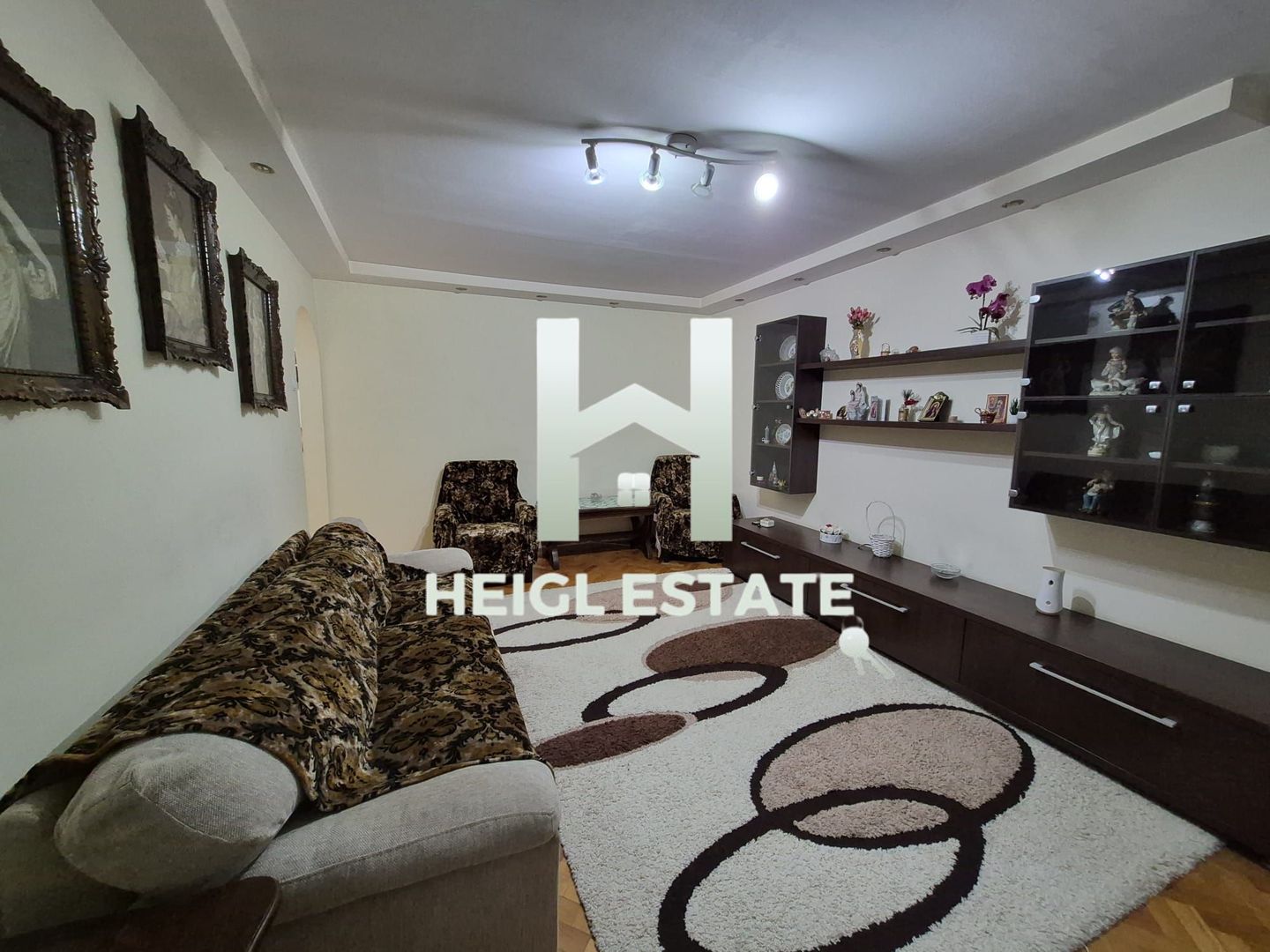 Apartament 3 camere in Soarelui - Poză 1