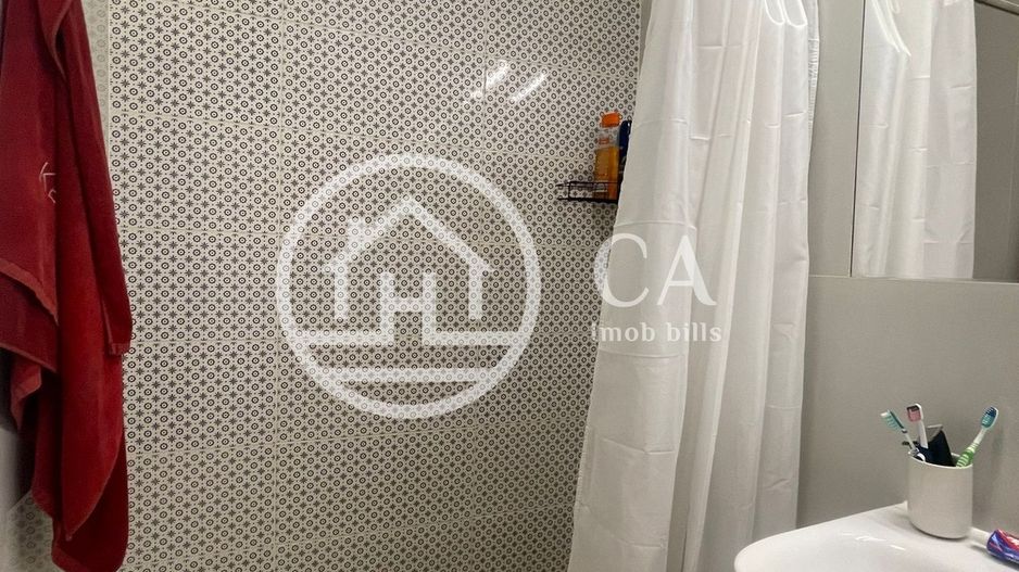 Apartament cu 3 camere de vanzare in Prima Universitatii, Oradea - Poză 13