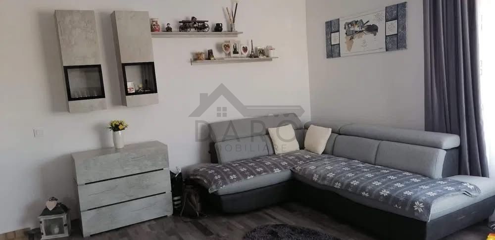 Închiriez apartament 2 camere + loc de parcare - Poză 3