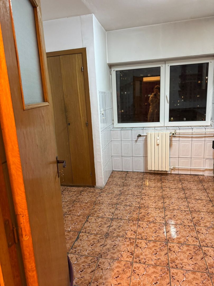 Vanzare Apartament 3 Camere Piata Alba Iulia Vedere Rond Din Toate Camerele - Poză 8