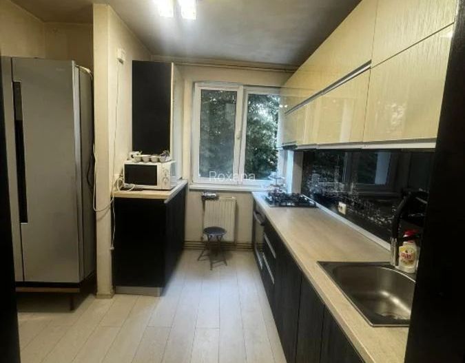 APARTAMENT 3 CAMERE METROU BASARAB - Poză 5