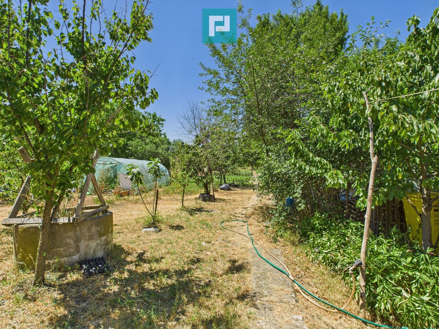 Casă cu 4 camere și teren de 1450 mp în Aradul Nou - Poză 18