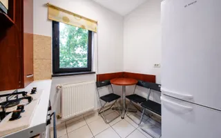 Apartament 3 camere, complet mobilat, decomandat, etaj intermediar - Poză 14