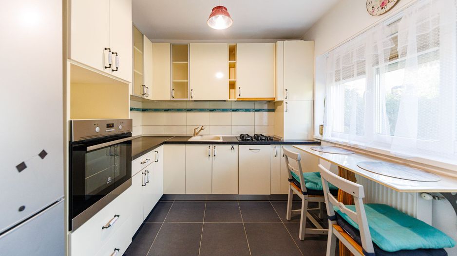 Casă primitoare și cochetă în Dumbrăvița – langa pădure și lac | Com 0 - Poză 10