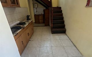 Casa individuala cu teren de 412 Piata Tineretului - Poză 4