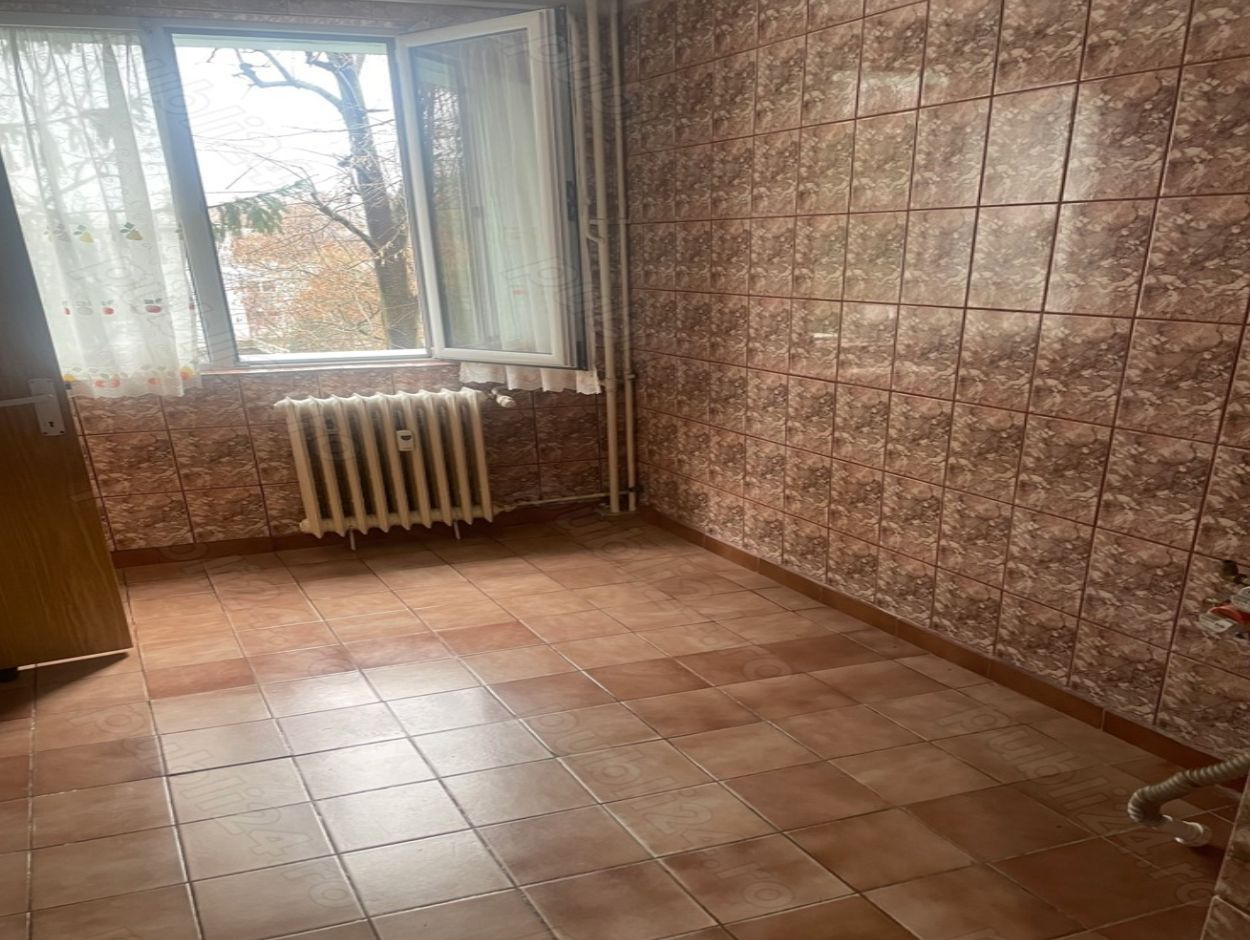 Ap. 3 cam de vanzare 64 mp Et. 2/4 An 1974 Brancoveanu -Progresu - Poză 5