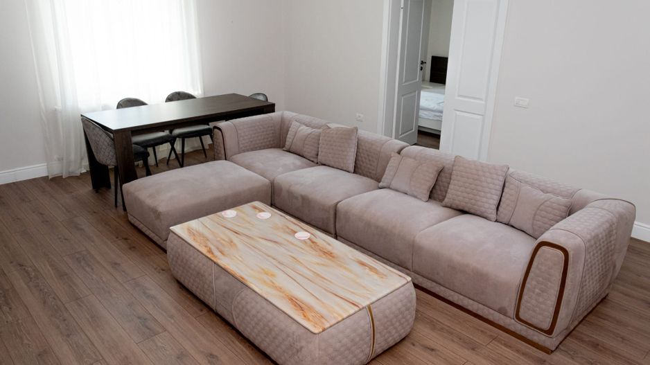Apartament de Inchiriat | 3 Camere | Zona Sinaia | Central | Etaj 2 - Poză 1