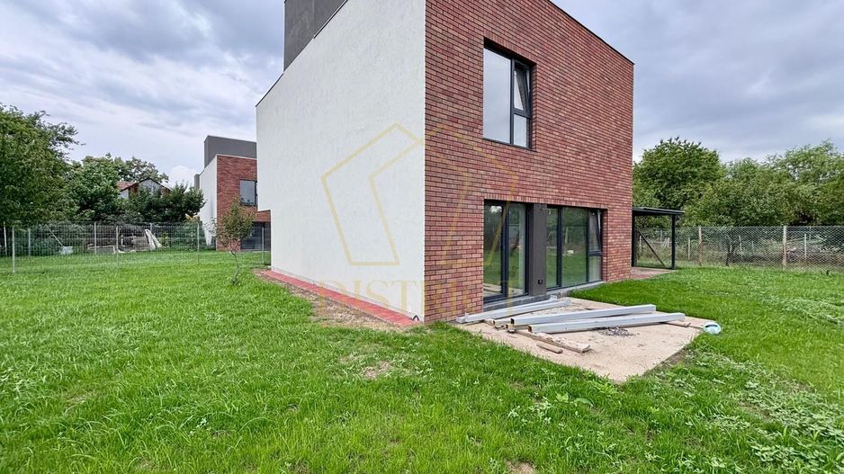 Casa individuala superba cu 4 camere | Ciarda Rosie - Poză 3