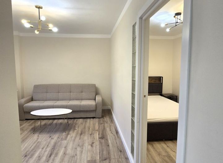 Studio 40 mp | Etaj 1/4 | Bloc 1988 | Prima închiriere - Poză 1