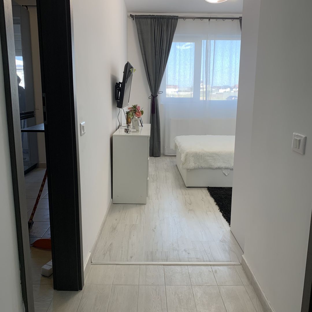 Garsoniera de inchiriat Militari Residence - Poză 6