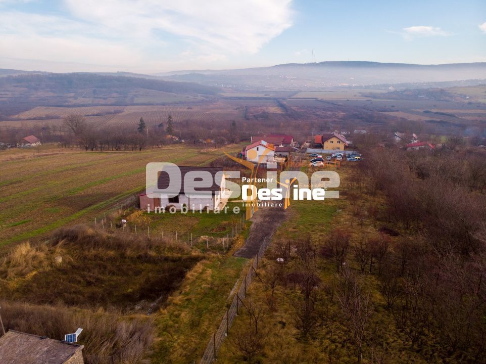 Casă individuală 3 camere 75 mp P+POD 570 mp teren - Poză 2
