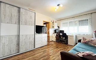 Apartament cu 2 camere de vanzare zona Rogerius, Oradea - Poză 1