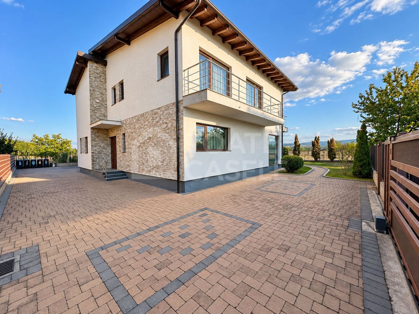 Casă individuală | 6 camere | teren 500 mp și grădină amenajată | Someșeni - Poză 14