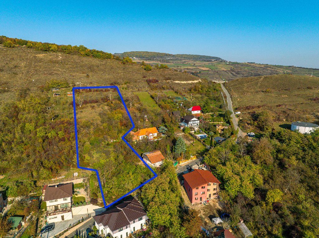 Vand in exclusivitate teren in Baciu pe strada Alunis! - Poză 2