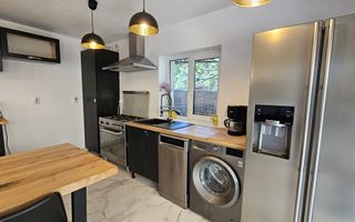 0 % comision, casa individuala 4 camere, 400 mp teren cartier Bulgaria - Poză 4