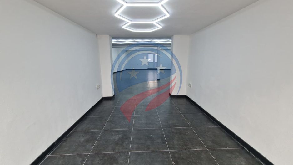 SPATIU COMERCIAL 150 mp  DE INCHIRIAT IN FILIASI , STADAL - CENTRAL - Poză 2