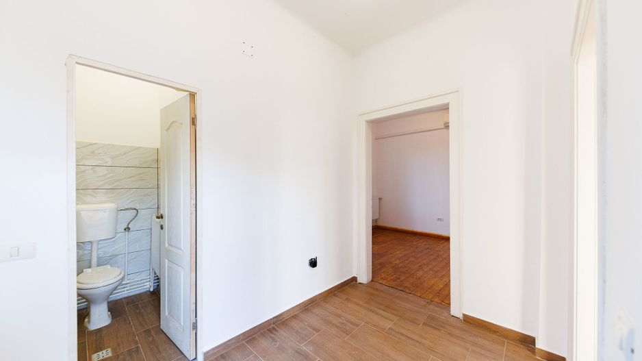 Casă Individuală pentru Birouri - Central, Timișoara | Curte 726 mp - Poză 9