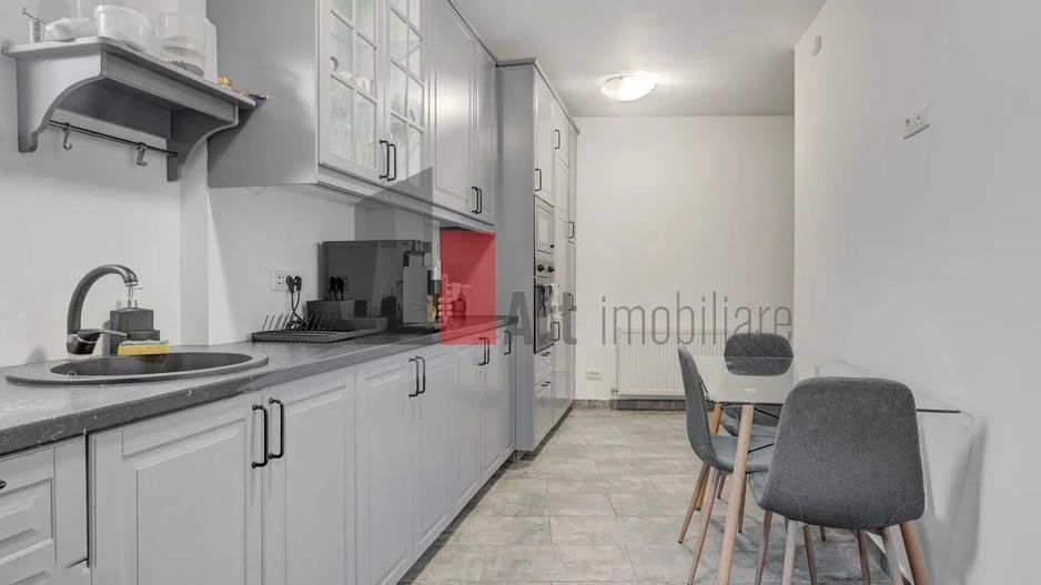 Cismigiu-adiacent, bloc mic de inaltime, FARA RISC SEISMIC, RENOVAT SI MOBILAT - Poză 11