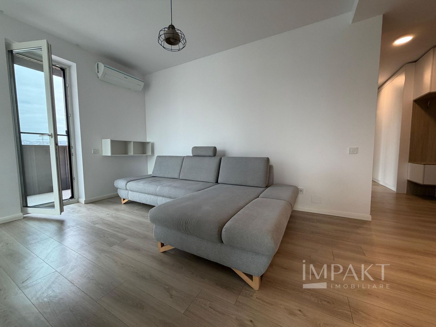 Apartament 3 camere cu priveliște spre parc – zona semicentrala - Poză 3