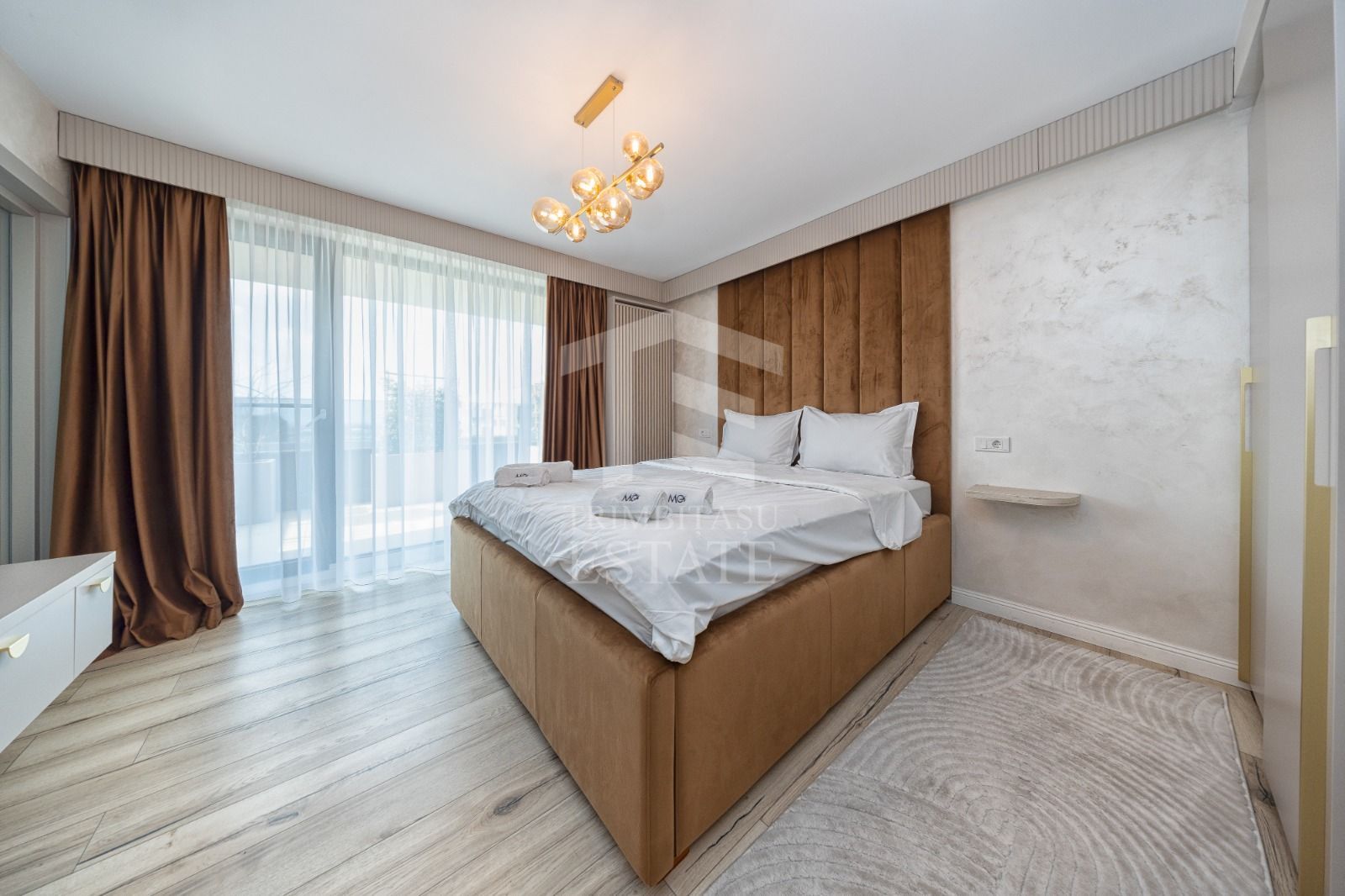 Coresi-Penthouse 3 camere +loc de parcare subteran 203mp - Poză 17