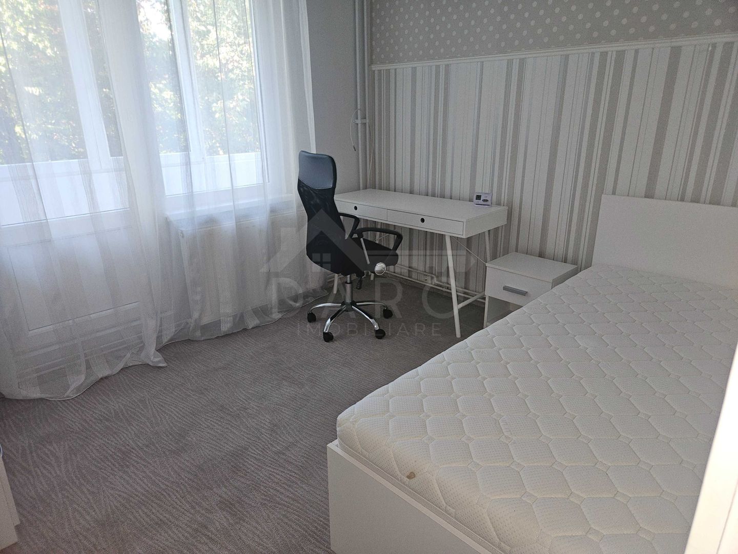 Imobiliare inchiriere apartament 3 camere - Poză 2