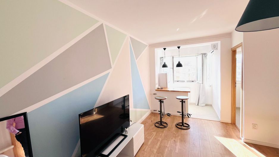 GARSONIERA ULTRAMODERNA MOBILATA & UTILATA BLOC 1980 LUJERULUI - Poză 1