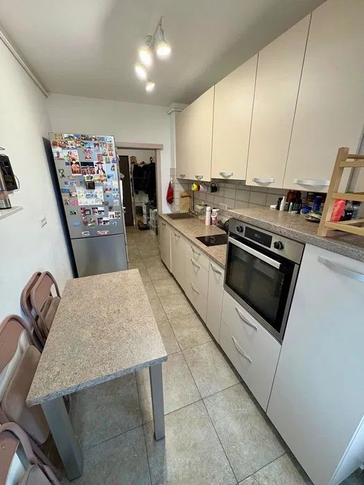 Apartament 3 camere de vanzare Pajura - Poză 1