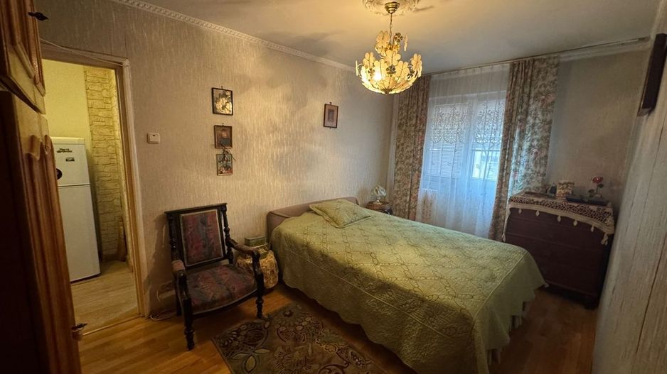 Apartament 3 camere de vanzare Drumul Taberei - Poză 9