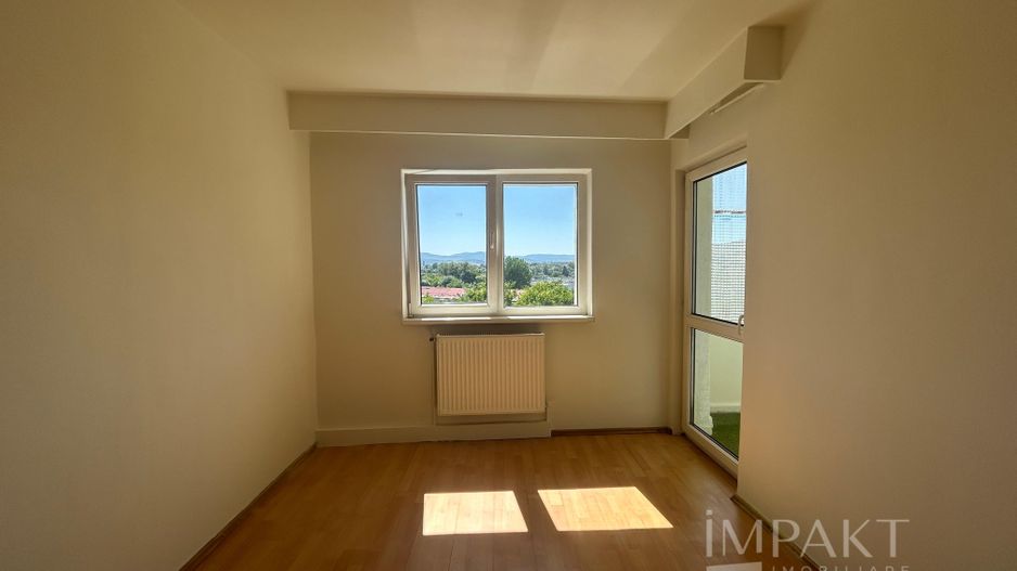 Vanzare apartament cu 3 camere in zona Calea Floresti! - Poză 1