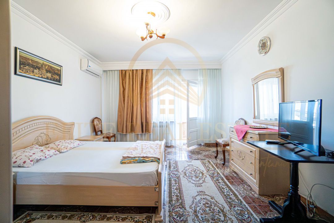 Apartament spațios cu 3 camere, 2 băi și 3 balcoane – zona FAR, bloc 2003 - Poză 1